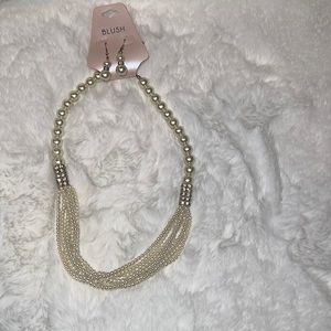 Earring and necklace set